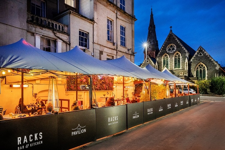 Rekken bar verwarmd door Herschel