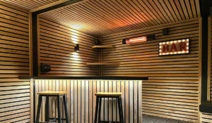 California Black in buitenbar