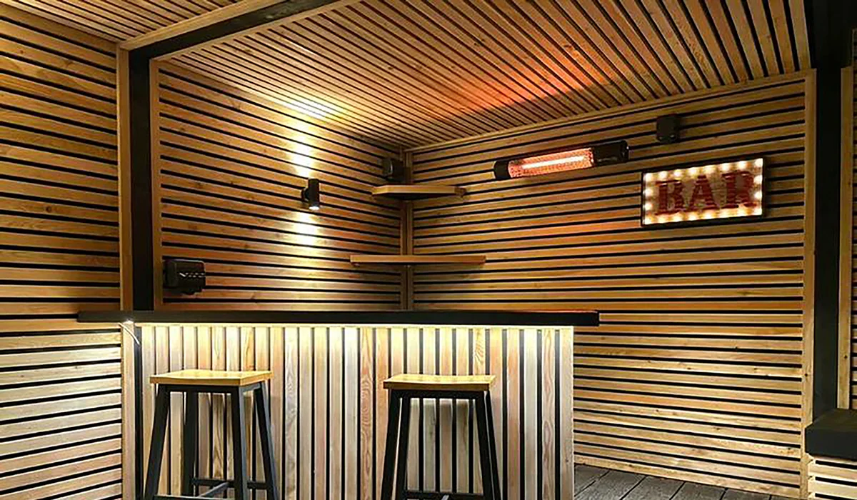 California Black in buitenbar