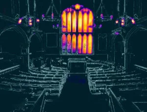 Thermische beeldvorming toont verwarmde zone vóór het inschakelen van de Halo kerkverwarmers