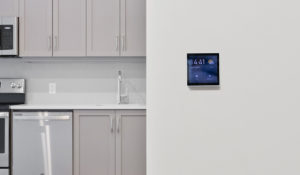 Heb volledige controle over het hele huis met het Centrale bediening met touchscreen