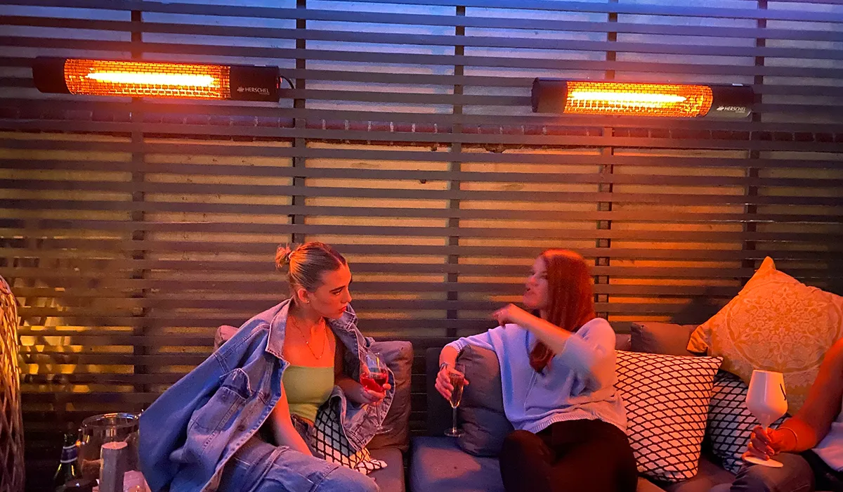 Californische kachels op een stijlvolle patio