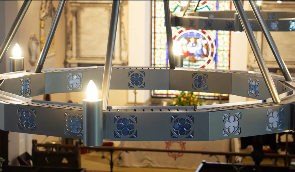 Herschel Halo close-up shot in kerk