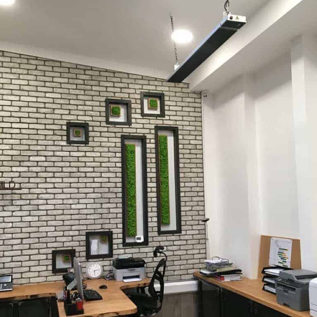 Herschel Summit Black getoond op kantoor