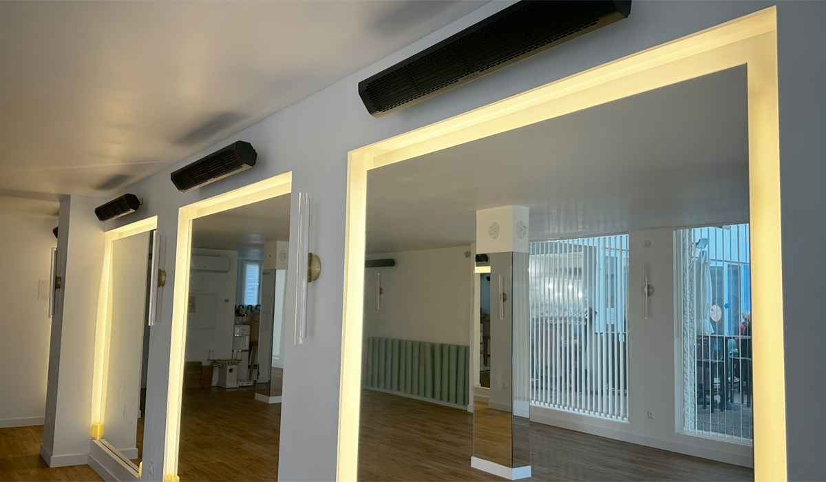 Herschel Aspect XL infraroodverwarming geïnstalleerd in een hot yogastudio in Frankrijk