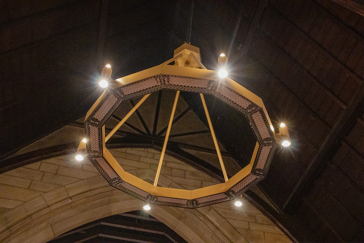 Halo's geïnstalleerd in Schotse kerk