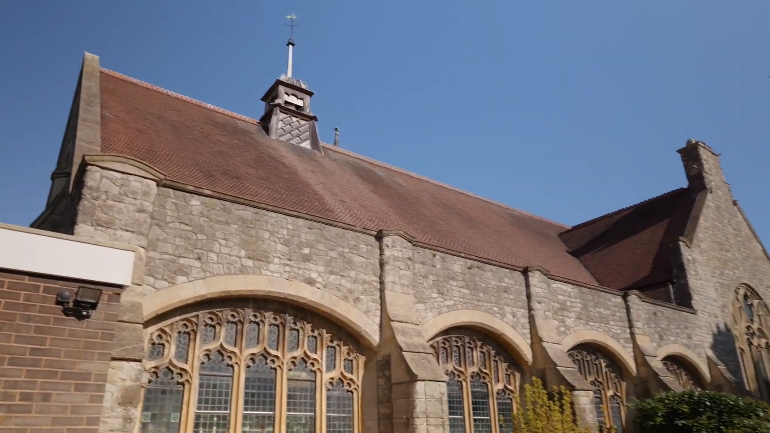 De buitenkant van St. Lukes