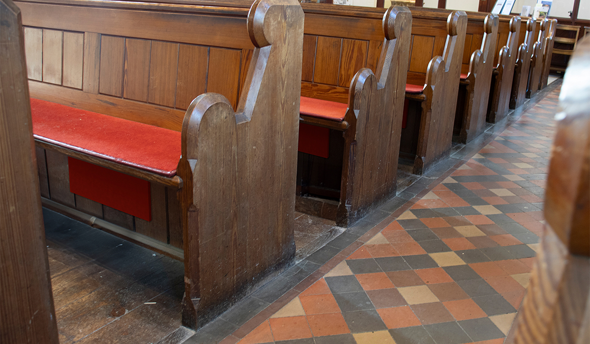 CoolTouch-verwarming voor kerkbanken